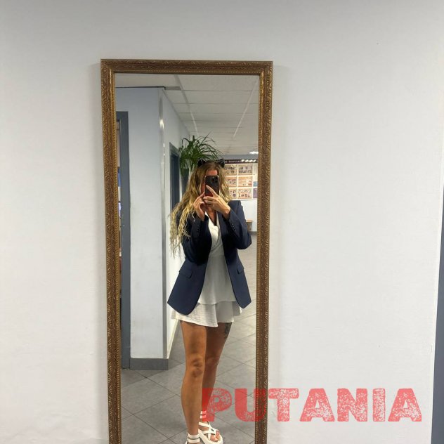 Проститутка Валерия – 31 год, Архангельск, Ломоносовский округ, телефон: +7 (950) 259-78-06